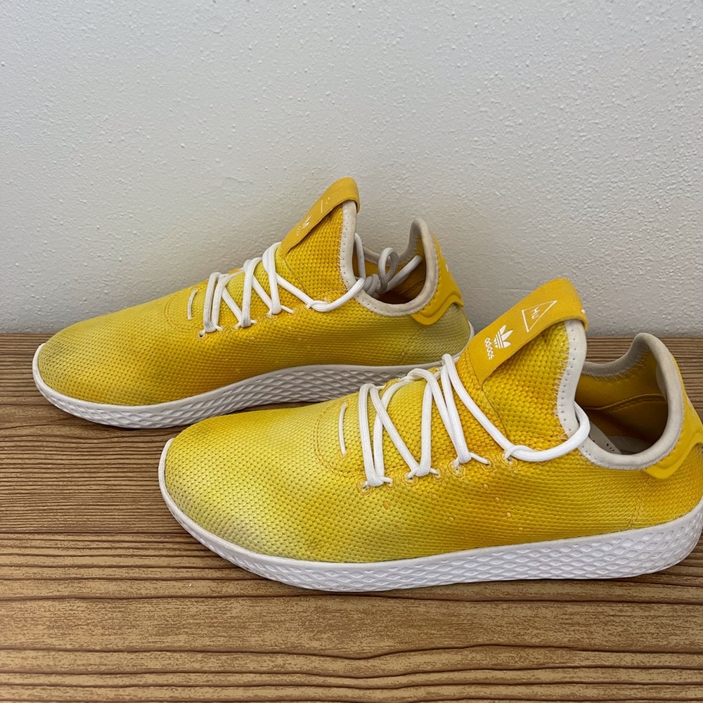 Adidas Pharrell Hu Holi Yellow size 7 Sneaker.